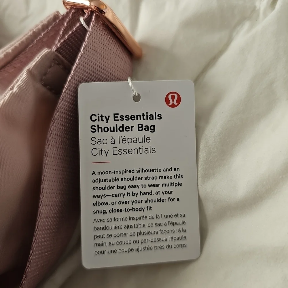 Lululemon Blush City Essentials Shoulder Bag, NWT - Picture 8 of 9